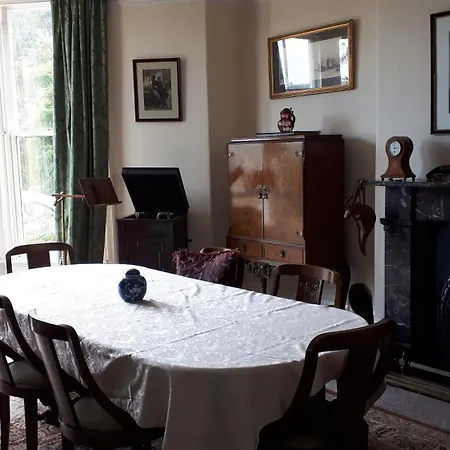 Bed and Breakfast Huge Double In Victorian House