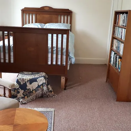 Huge Double In Victorian House * Kendal