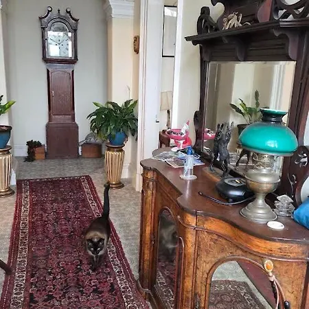 Couette-café Huge Double In Victorian House *